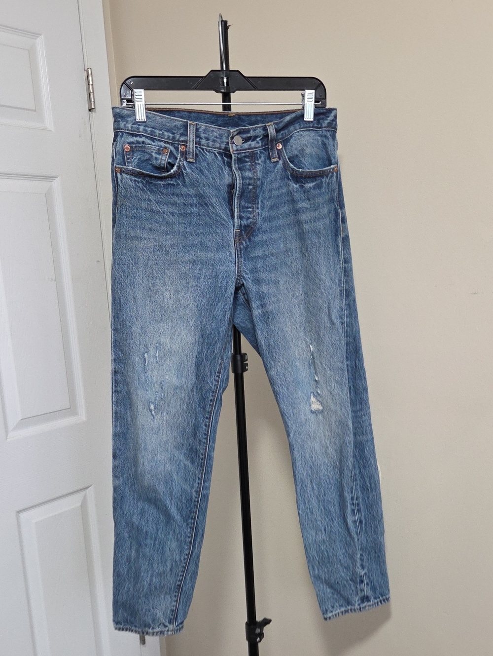 Levi's Women's Relaxed Blue Washed Denim Jeans